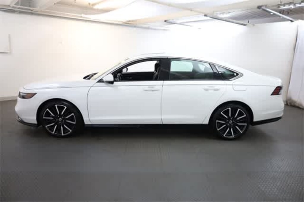 Used 2024 Honda Accord Hybrid Touring Sedan
