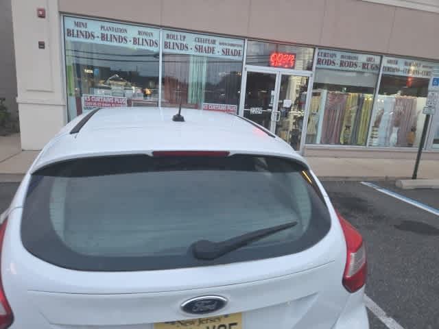 Thumbnail: 2014 Ford Focus - 8
