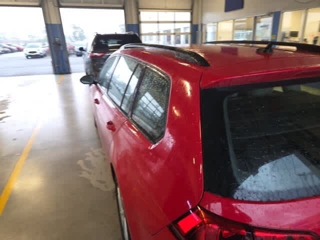 Thumbnail: 2016 Volkswagen e-Golf - 8