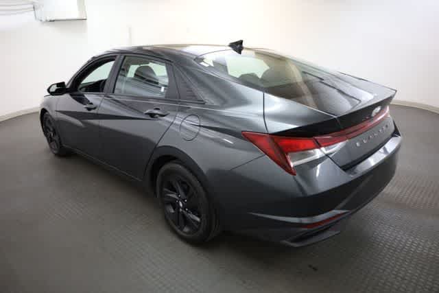 Thumbnail: 2021 Hyundai Elantra - 4