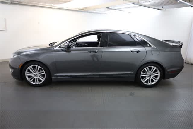 Thumbnail: 2016 Lincoln MKZ - 3