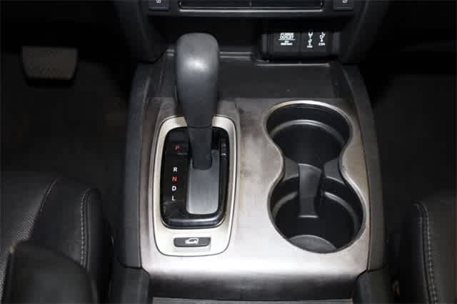 Thumbnail: 2017 Honda Pilot - 34