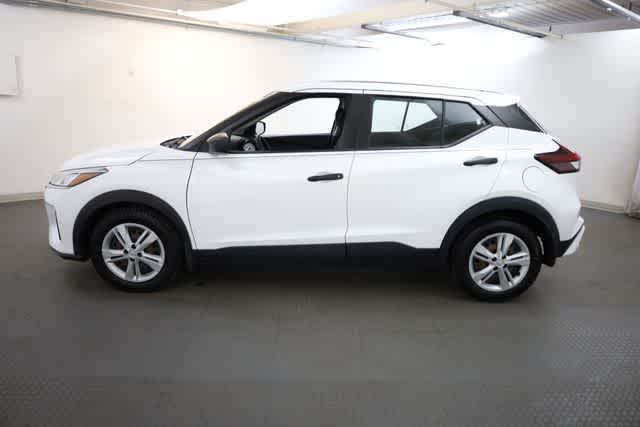 Thumbnail: 2021 Nissan Kicks - 3