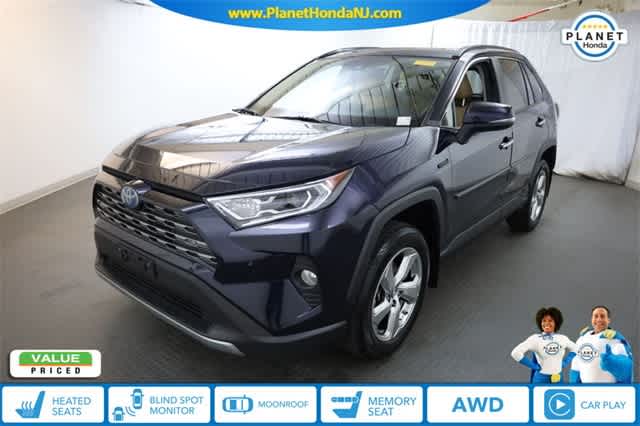 Thumbnail: 2019 Toyota RAV4 - 1