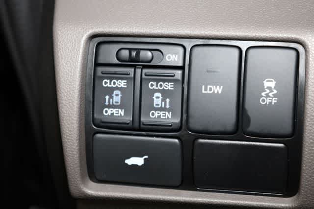 Thumbnail: 2014 Honda Odyssey - 19