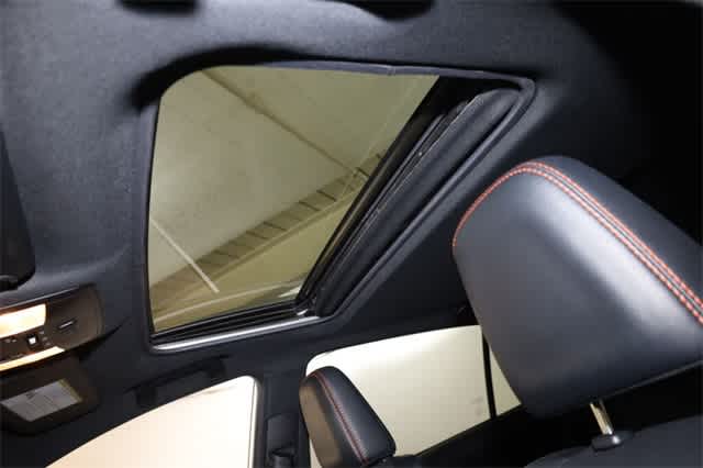 Thumbnail: 2018 Toyota RAV4 - 27