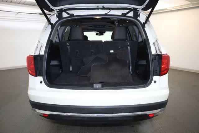 Thumbnail: 2016 Honda Pilot - 38