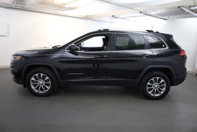 Thumbnail: 2019 Jeep Cherokee - 3