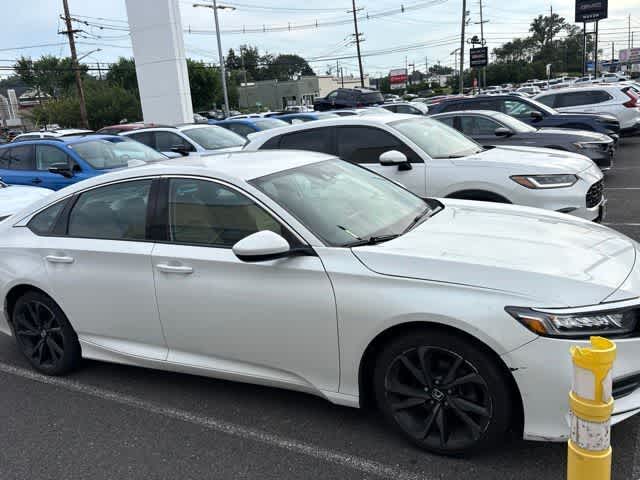 Thumbnail: 2018 Honda Accord - 18