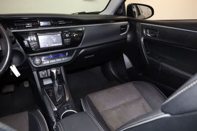 Thumbnail: 2016 Toyota Corolla - 23