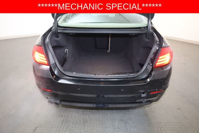 Thumbnail: 2011 BMW 5 Series - 37