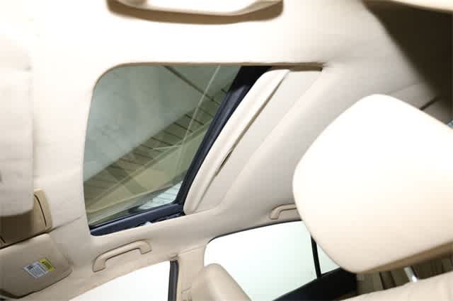 Thumbnail: 2012 Honda Accord - 25