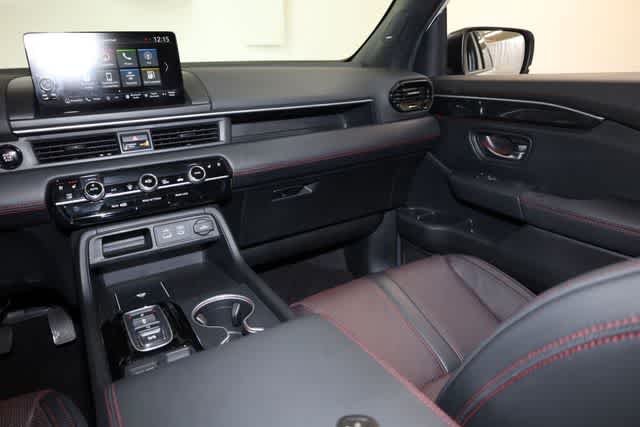 Thumbnail: 2025 Honda Pilot - 24