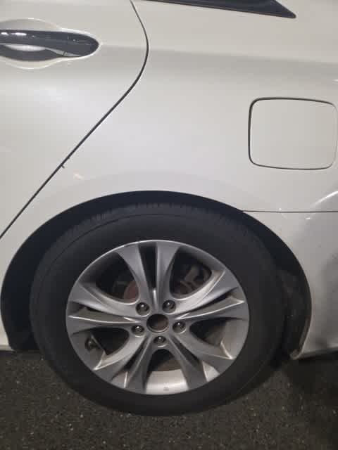 Thumbnail: 2011 Hyundai Sonata - 22