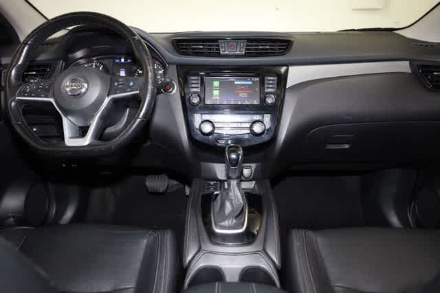 Thumbnail: 2020 Nissan Rogue Sport - 25