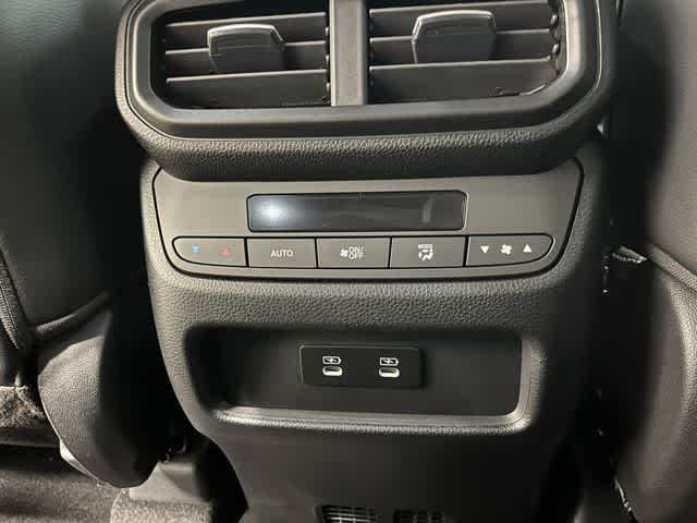 Thumbnail: 2026 Honda Pilot - 20