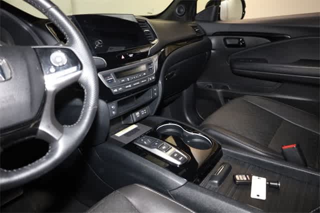 Thumbnail: 2023 Honda Passport - 16