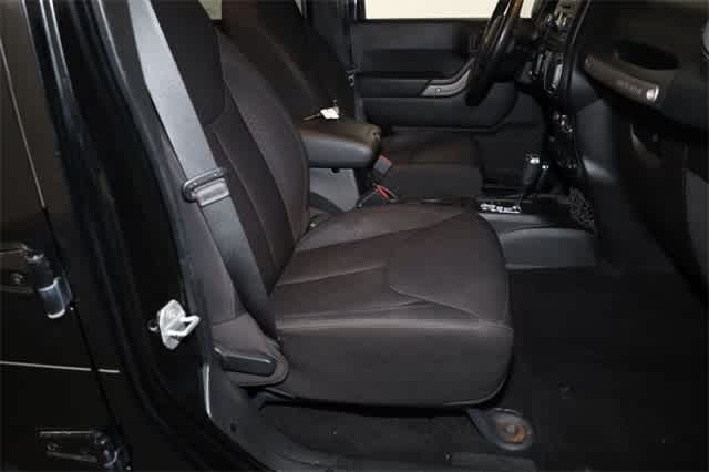 Thumbnail: 2014 Jeep Wrangler - 20