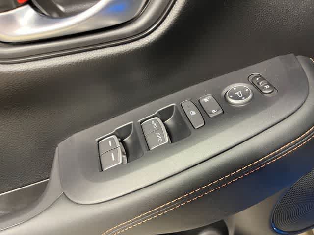 Thumbnail: 2027 Honda HR-V - 14