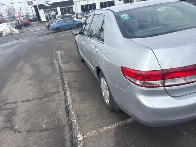 Thumbnail: 2004 Honda Accord - 16