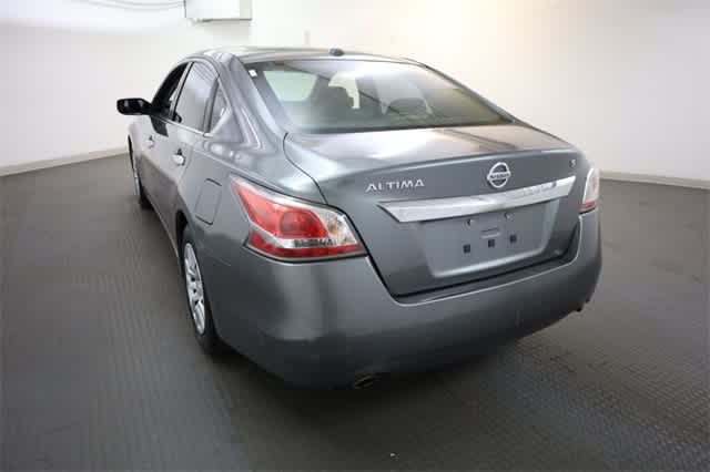 Thumbnail: 2015 Nissan Altima - 5