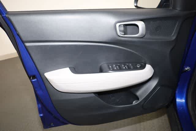 Thumbnail: 2022 Hyundai Venue - 13