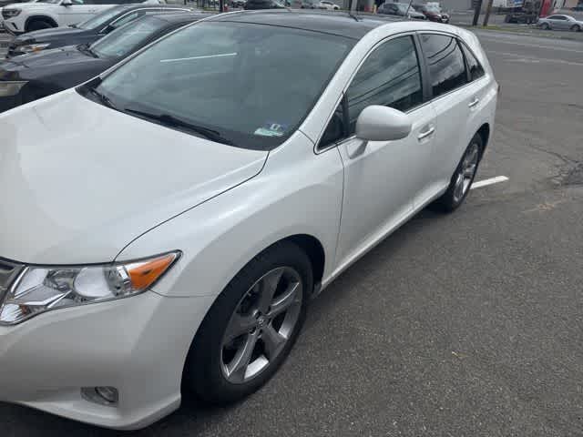 Thumbnail: 2009 Toyota Venza - 3