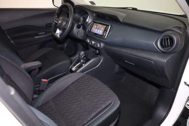 Thumbnail: 2021 Nissan Kicks - 31