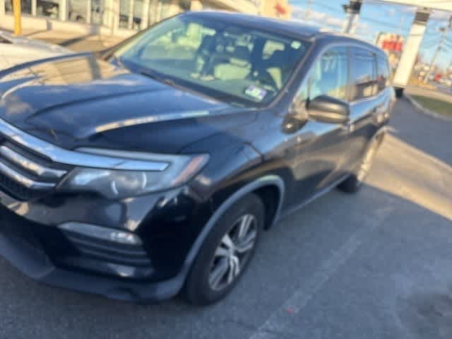 Thumbnail: 2016 Honda Pilot - 3