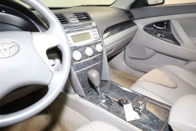 Thumbnail: 2010 Toyota Camry - 15