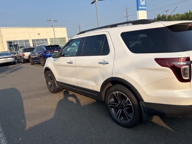 Thumbnail: 2014 Ford Explorer - 7