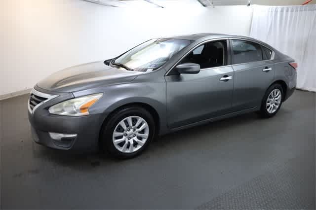 Thumbnail: 2015 Nissan Altima - 2