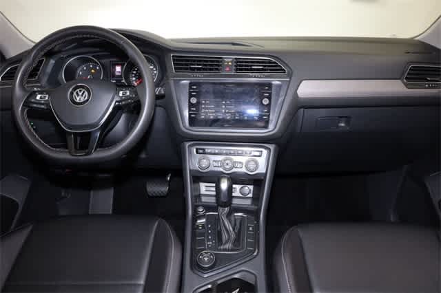 Thumbnail: 2021 Volkswagen Tiguan - 17
