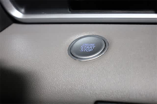 Thumbnail: 2021 Hyundai Elantra - 32