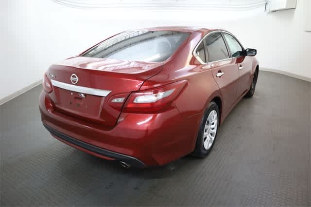Thumbnail: 2018 Nissan Altima - 7