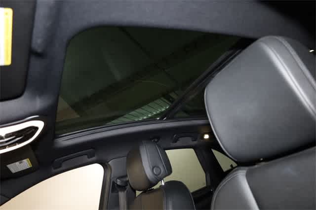 Thumbnail: 2017 Porsche Macan - 27