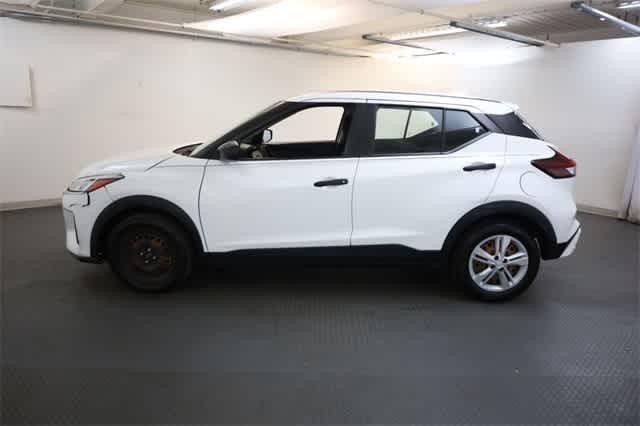 Thumbnail: 2022 Nissan Kicks - 3