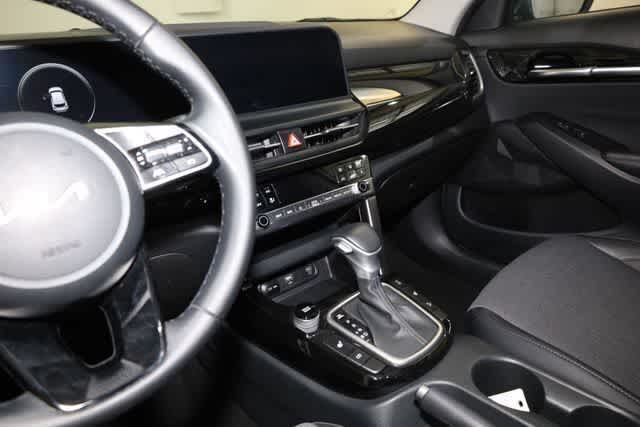 Thumbnail: 2024 Kia Seltos - 16