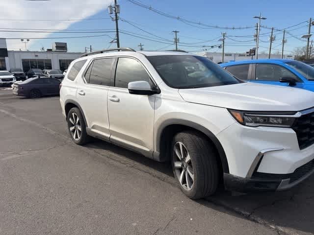 Thumbnail: 2023 Honda Pilot - 15