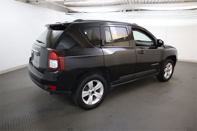 Thumbnail: 2017 Jeep Compass - 8