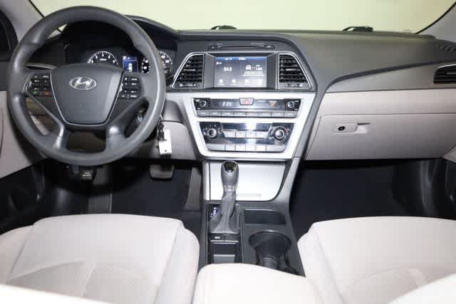 Thumbnail: 2017 Hyundai Sonata - 22
