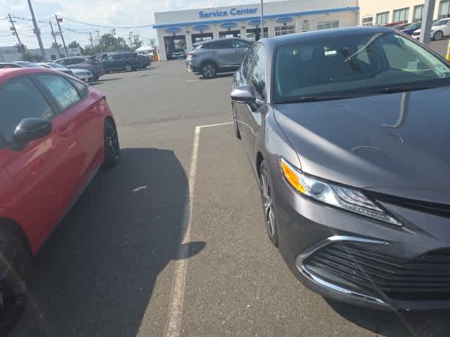 Thumbnail: 2021 Toyota Camry - 18
