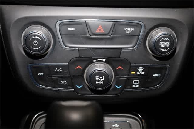 Thumbnail: 2018 Jeep Compass - 29