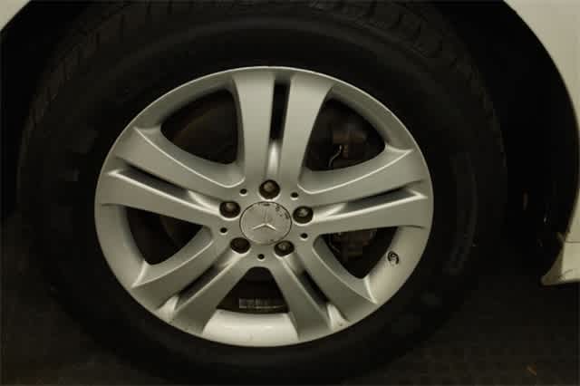 Thumbnail: 2008 Mercedes-Benz R-Class - 36