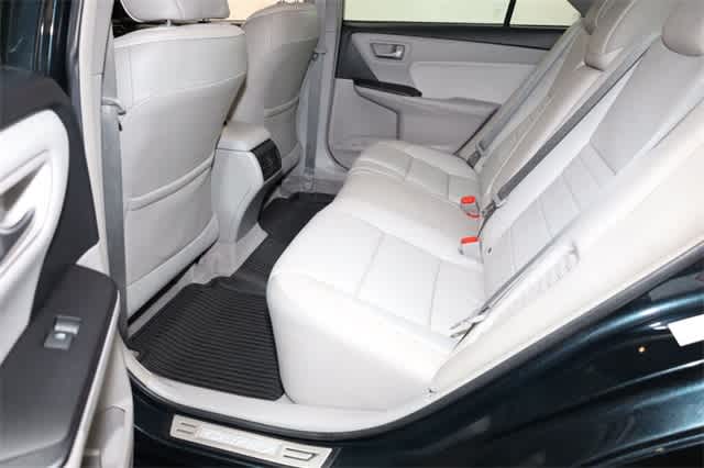 Thumbnail: 2016 Toyota Camry - 21