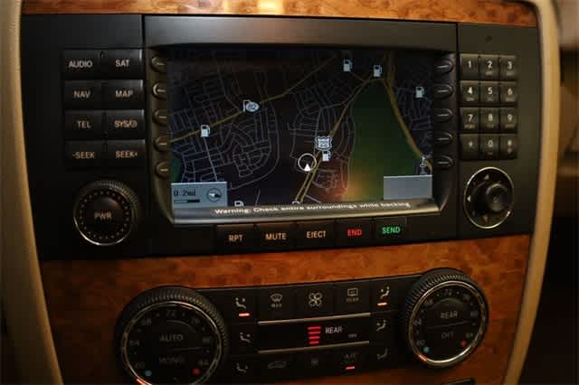 Thumbnail: 2008 Mercedes-Benz R-Class - 23