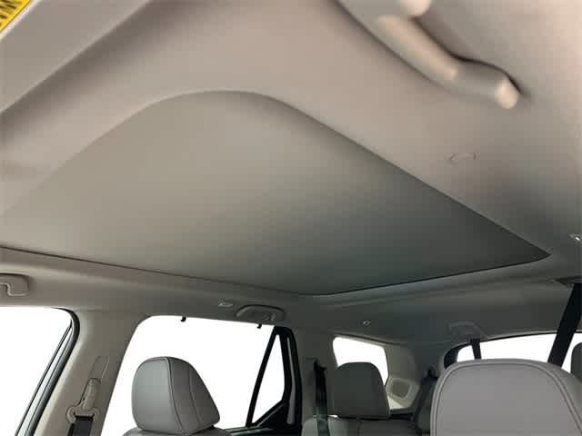 Thumbnail: 2025 Honda Pilot - 14