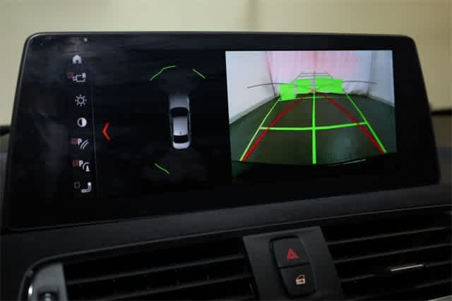 Thumbnail: 2016 BMW 3 Series - 24