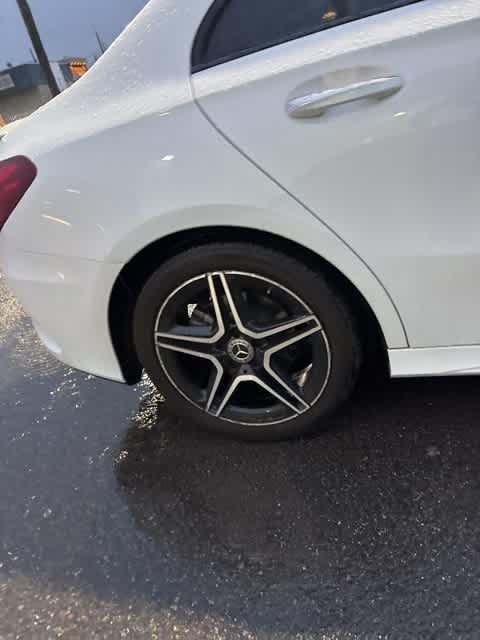 Thumbnail: 2019 Mercedes-Benz A-Class - 9