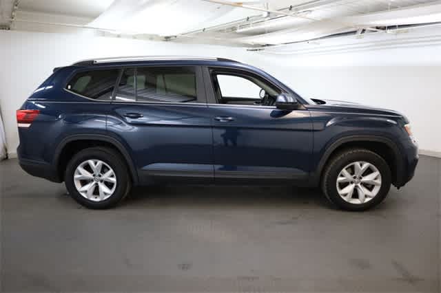 Thumbnail: 2018 Volkswagen Atlas - 9